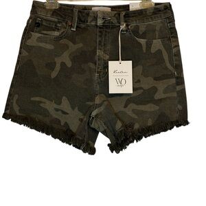 Kancan Olive Camo High-Rise Frayed Hem Women’s Shorts NWT